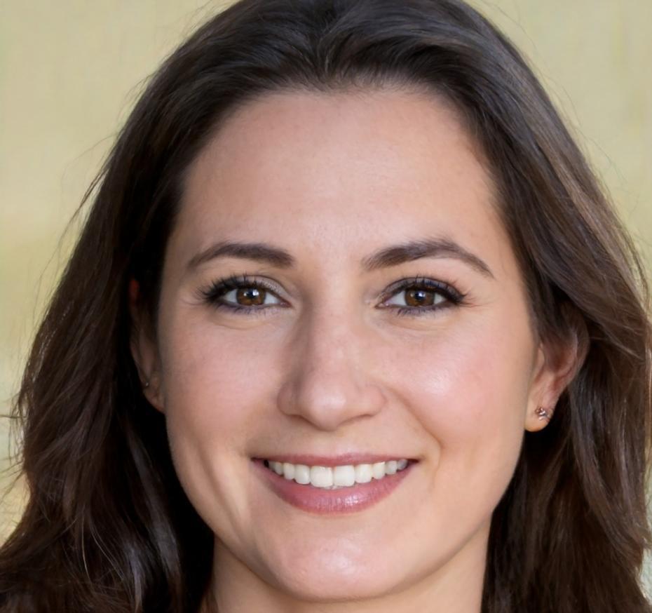 Dr. Sarah Müller, Senior Finanzanalystin